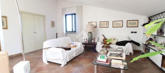 3 bedrooms Apartment in Caserta, Italy No. 377713 6