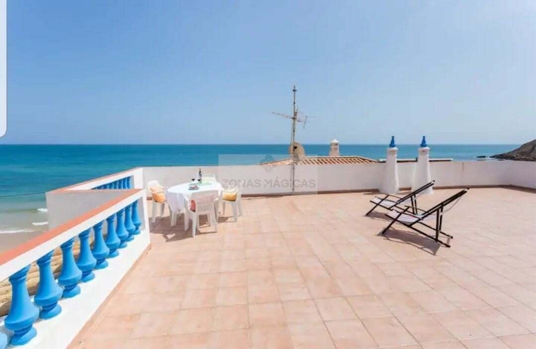 5 bedrooms Villa in Budens, Portugal No. 113428