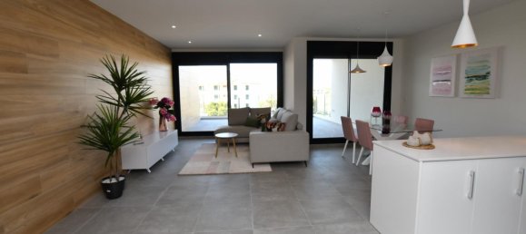 2 bedrooms Penthouse in Urbanizacion Las Filipinas, Spain No. 6736 11