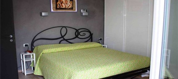 Вилла с 4 спальнями в Стреза, Италия № 88022 22