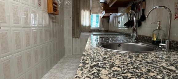 Apartamento de 3 dormitorios en Córdoba, Spain No. 154017 13