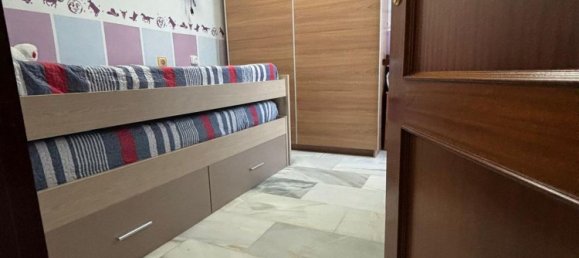 Apartamento de 3 dormitorios en Córdoba, Spain No. 154017 21