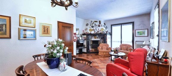 5غرفة فيلا في Como, Italy رقم 336403 10