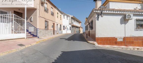 3 bedrooms House in Granada, Spain No. 142402 3