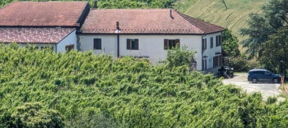 6 bedrooms Villa in Nizza Monferrato, Italy No. 56933 3