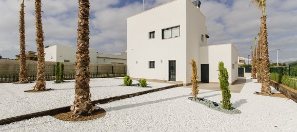 4 bedrooms Villa in Campoamor, Spain No. 9069 2