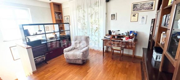 3 Schlafzimmer Villa in Borgo Ticino, Italy, Nr. 265033 26