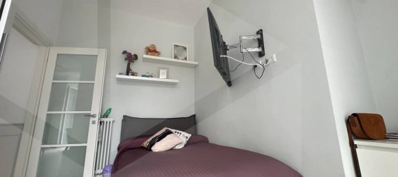 3-salle Appartement à Naples, Italy No. 24884 21