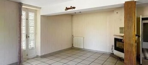 5 bedrooms Townhouse in Yonne, France No. 363503 3