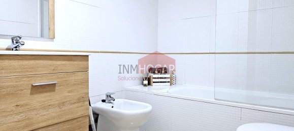 Apartamento de 4 dormitorios en Ávila, Spain No. 66215 38