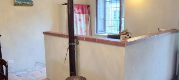 Дом с 3 комнатами в Лауриано, Италия № 146131 3