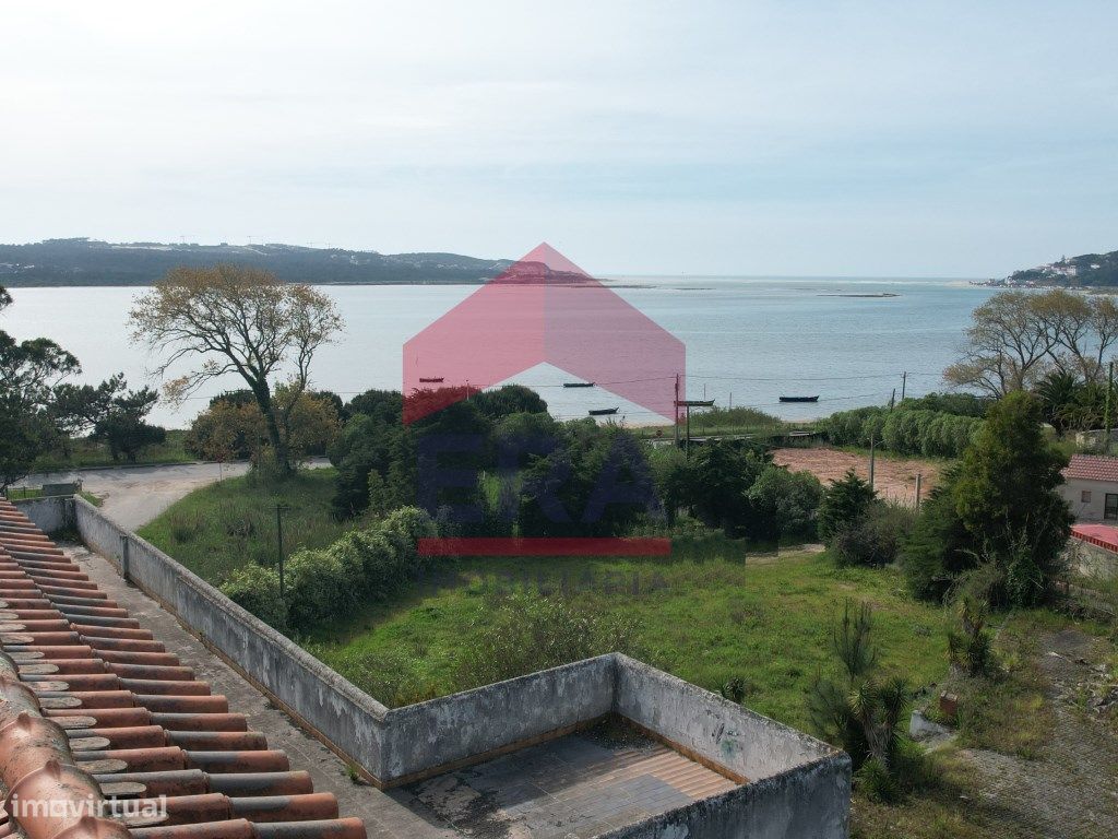 9 bedrooms Building in Caldas da Rainha, Portugal No. 143759