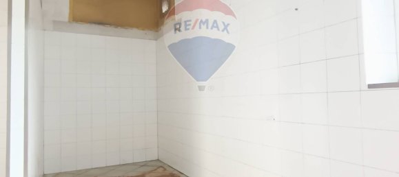 2-Zimmer Gewerbliche Immobilie in Montevarchi, Italy, Nr. 346119 5