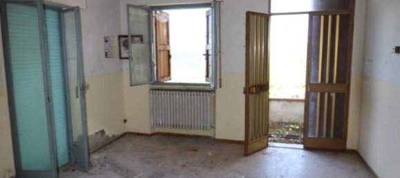 3-Zimmer Haus in Loro Ciuffenna, Italy, Nr. 231223 9