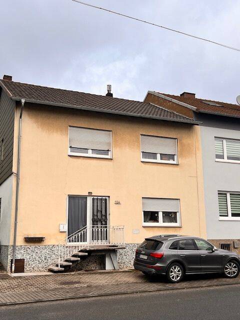 Таунхаус с 7 комнатами в Зарлуи, Германия № 343329