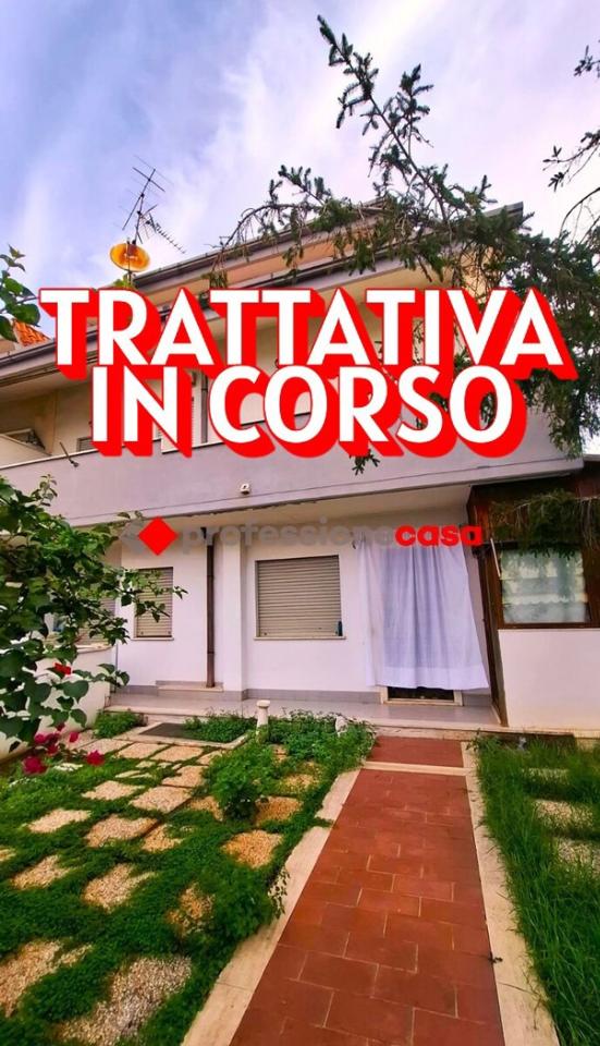 Вилла с 6 комнатами в Помеция, Италия № 124099