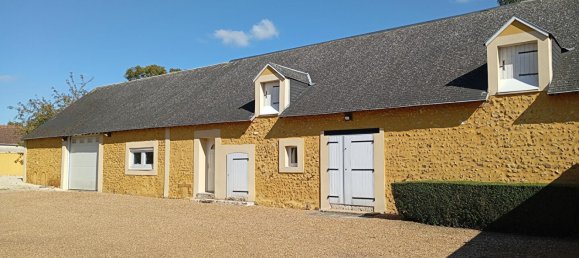 3 bedrooms House in Amilly, France No. 235307 3