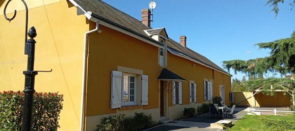 3 bedrooms House in Amilly, France No. 235307 12