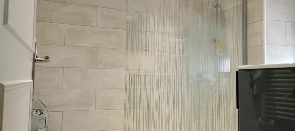 3 bedrooms House in Amilly, France No. 235307 9