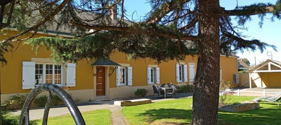 3 bedrooms House in Amilly, France No. 235307 2