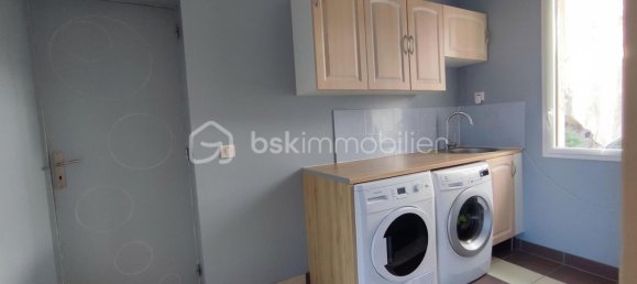 3 bedrooms House in Charentilly, France No. 40688 2