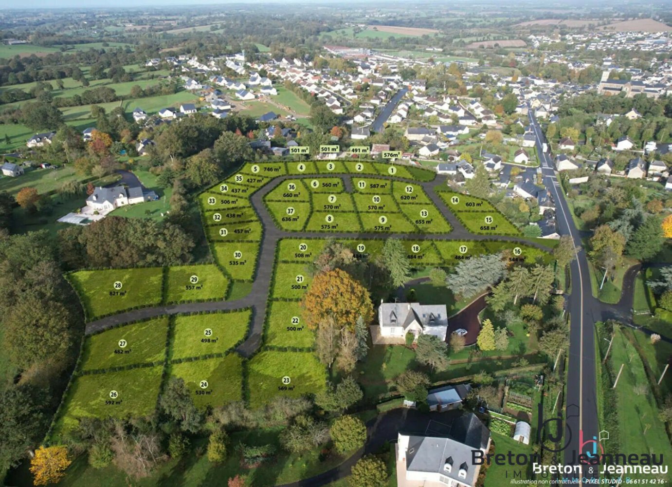  Land in Montsurs, France No. 357599