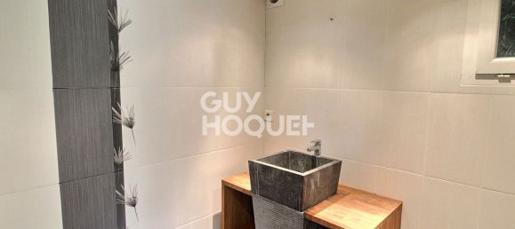 5 bedrooms House in Ablis, France No. 177237 8