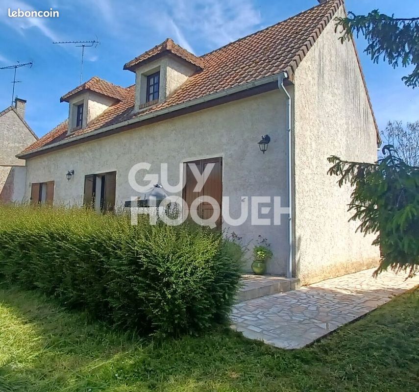 5 bedrooms House in Ablis, France No. 177237