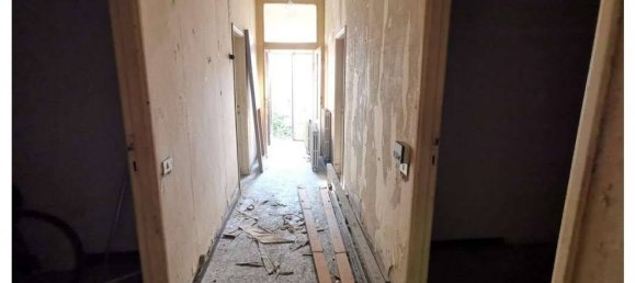 2 bedrooms Villa in Rho, Italy No. 381134 4