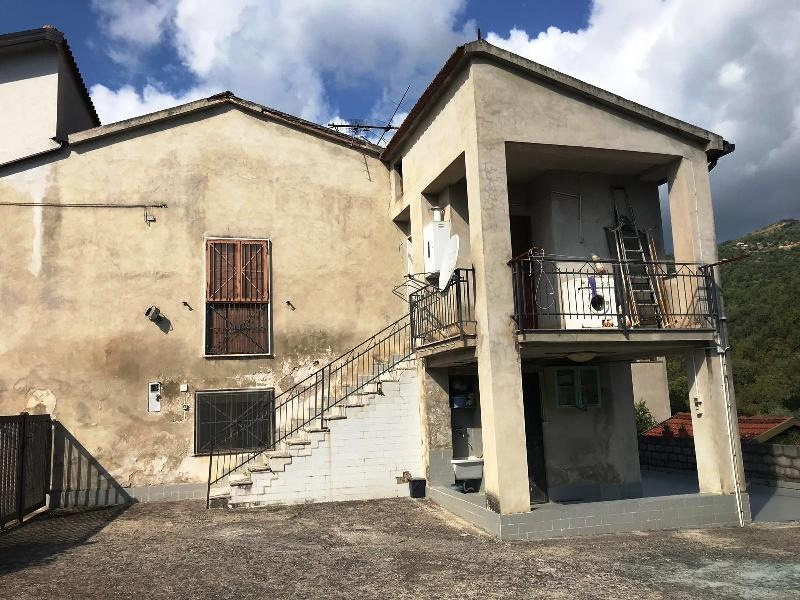 6 rooms Apartment in Sessa Cilento, Italy No. 59393