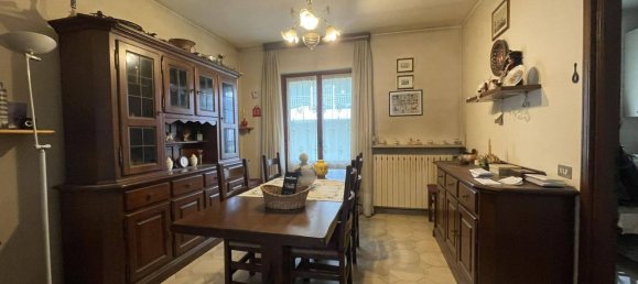 Casa T5 em Mede, Italy N.º 360870 2