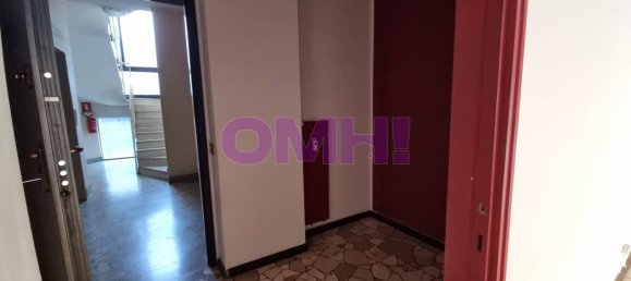 1غرفة مكتب في Gallarate, Italy رقم 145621 18