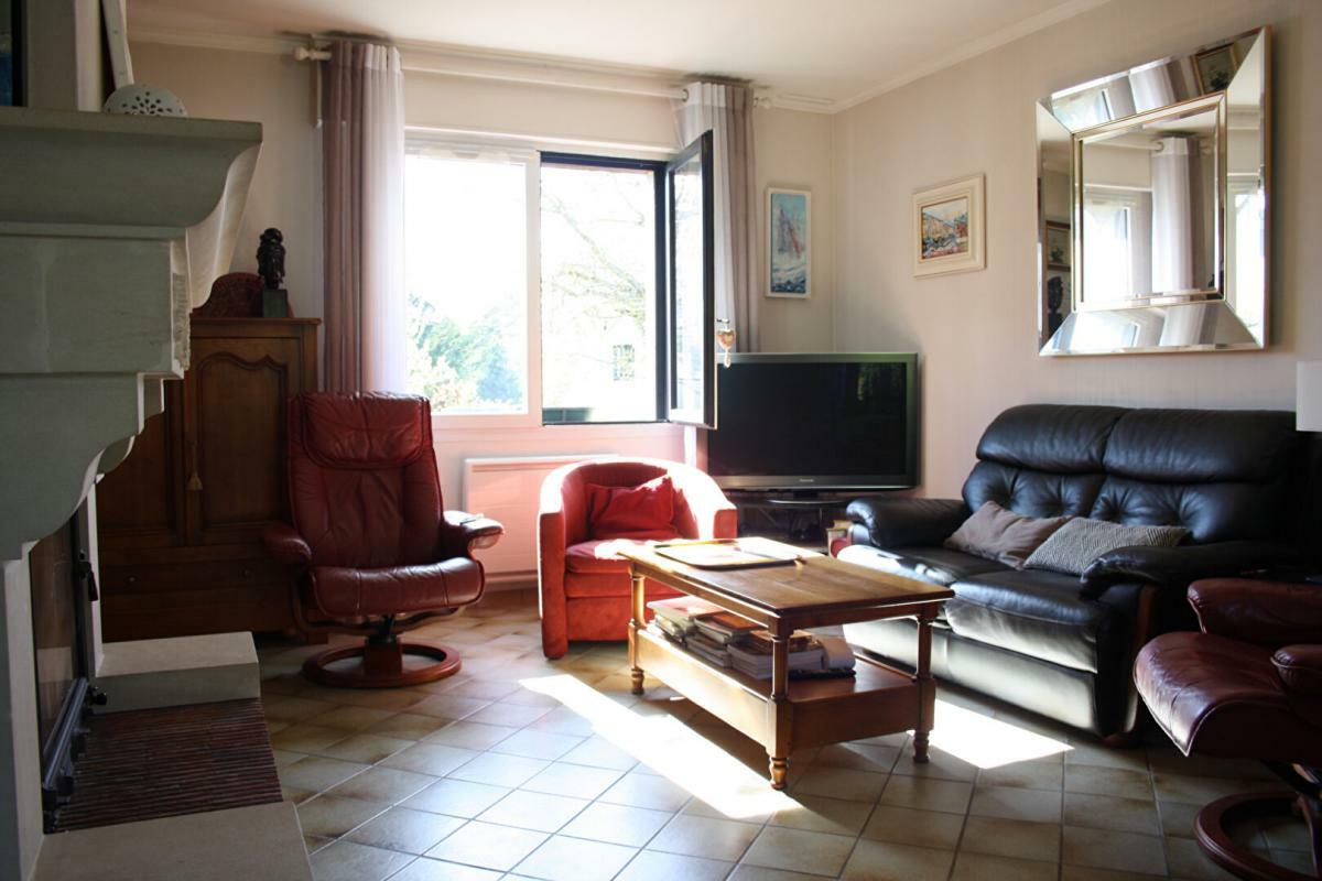 4 chambres Maison à Saint-Fuscien, France No. 243190