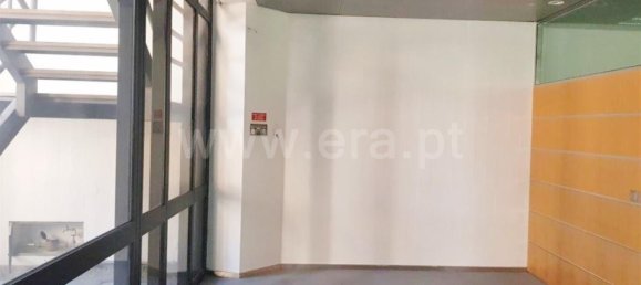 1225m² Building in Vila Real, Portugal No. 70790 12