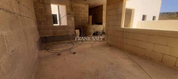 2 bedrooms Penthouse in Marsalforn, Malta No. 671 12