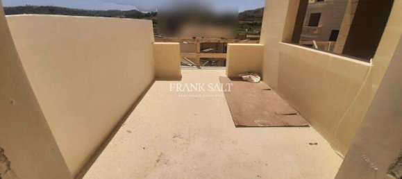 2 bedrooms Penthouse in Marsalforn, Malta No. 671 19