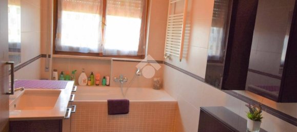 3 Schlafzimmer Wohnung in Cassina de' Pecchi, Italy, Nr. 333953 6