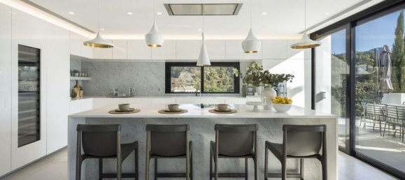 Villa de 5 dormitorios en El Madronal, Spain No. 31762 12