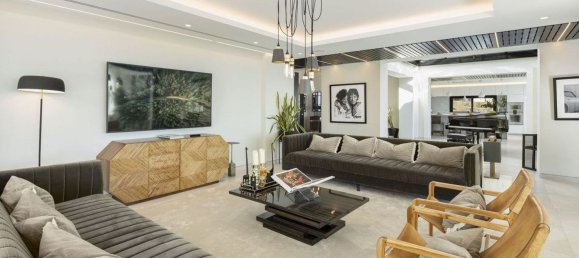 Villa de 5 dormitorios en El Madronal, Spain No. 31762 8