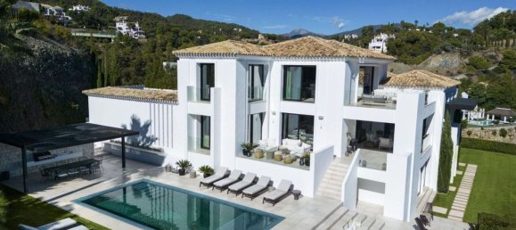 Villa de 5 dormitorios en El Madronal, Spain No. 31762 2