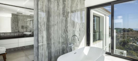 Villa de 5 dormitorios en El Madronal, Spain No. 31762 23