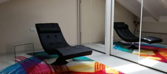 3 rooms Duplex in Parma, Italy No. 114372 11