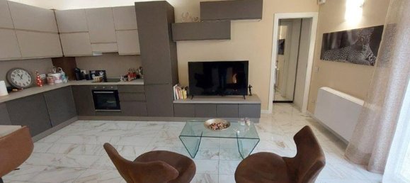 3 rooms Duplex in Parma, Italy No. 114372 7