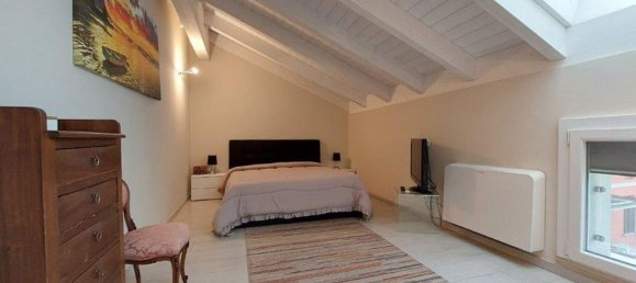 3 rooms Duplex in Parma, Italy No. 114372 12