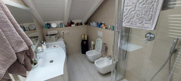 3 rooms Duplex in Parma, Italy No. 114372 14