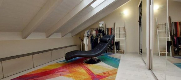 3 rooms Duplex in Parma, Italy No. 114372 10