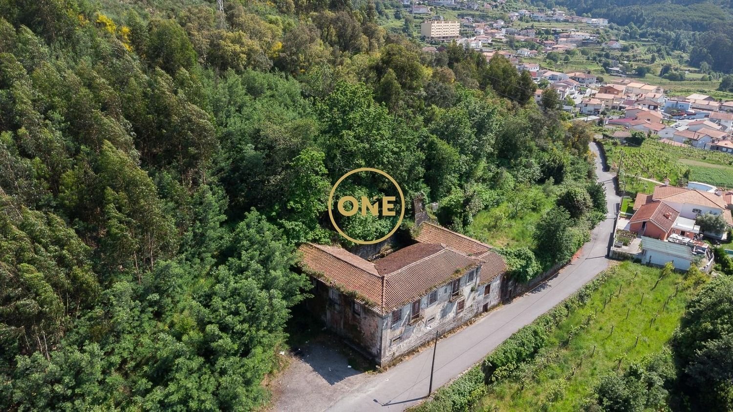 3 bedrooms Castles in Santo Tirso, Portugal No. 293786