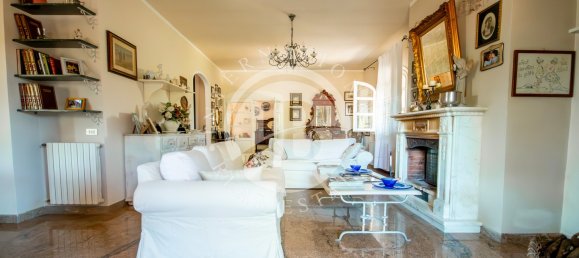 4 bedrooms Villa in Bibbona, Italy No. 339493 3