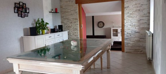 Дом с 4 спальнями в Майен, Франция № 360519 3