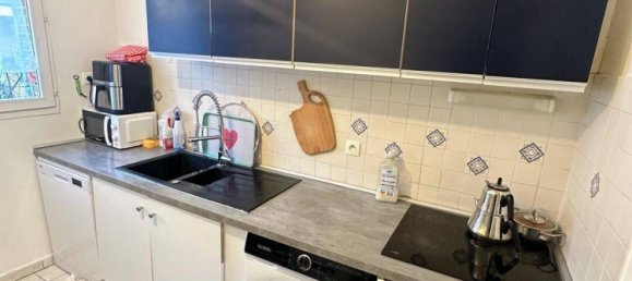 3 bedrooms House in Evry, France No. 181304 3